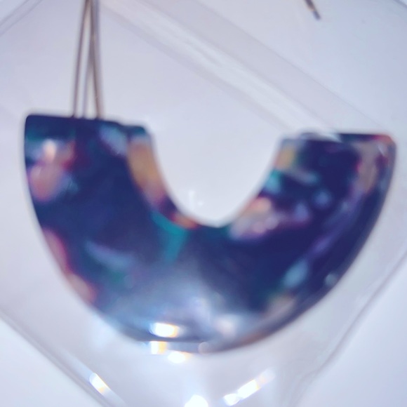 Acrylic Oversized Threader Earrings - Picture 8 of 10